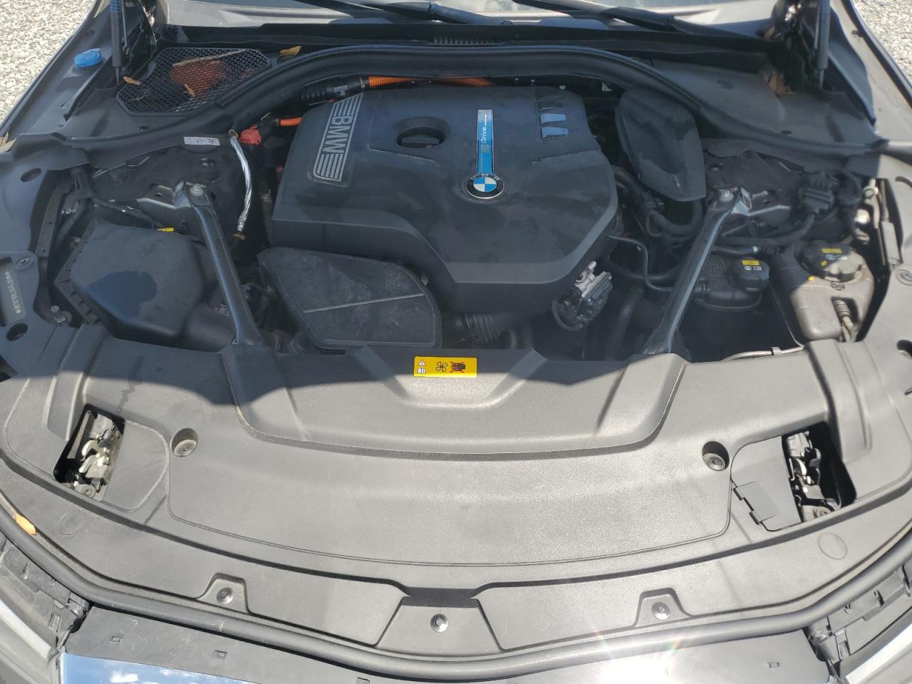 2018 BMW Seria 7 740e - zdjęcie 11