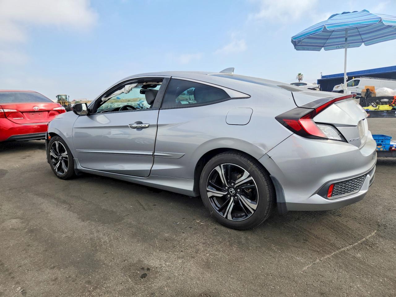 2018 Honda Civic Touring - zdjęcie 2