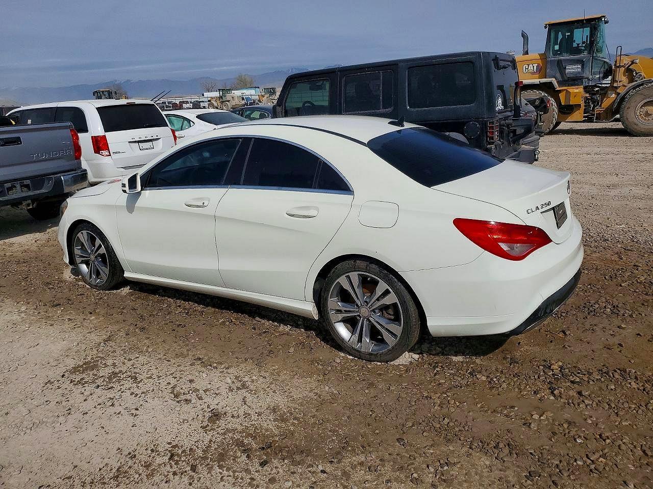 2017 Mercedes-Benz Cla 250 - zdjęcie 2