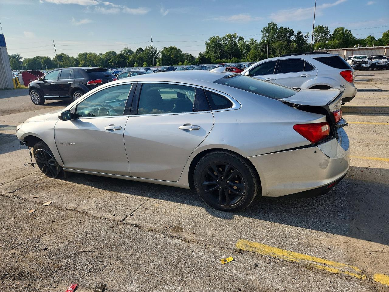 2018 Chevrolet Malibu Lt - zdjęcie 2