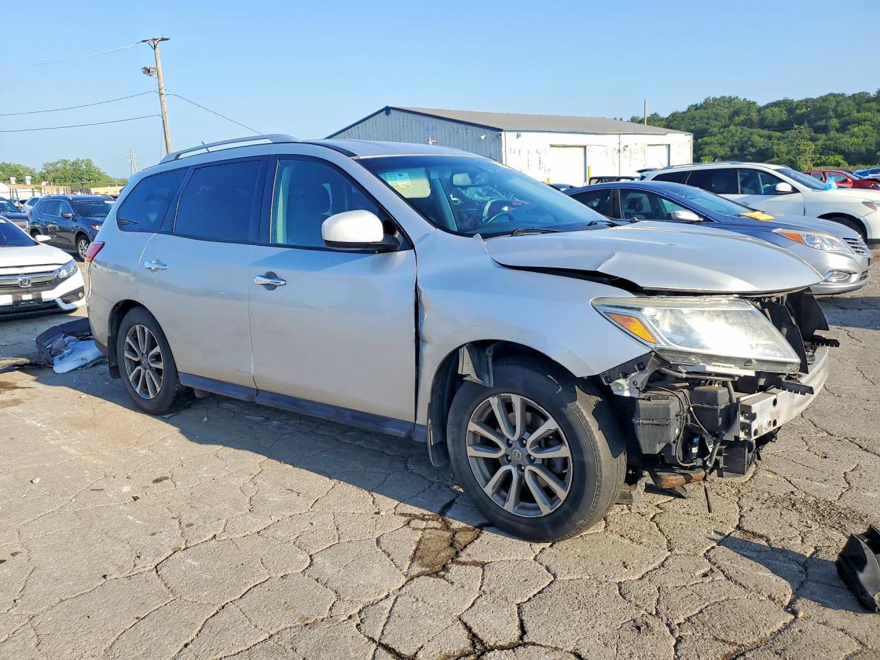 2015 Nissan Pathfinder Sv - zdjęcie 4