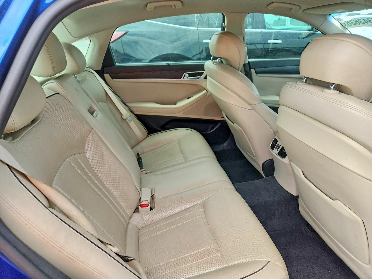 2017 Genesis G80 3.8 - zdjęcie 10