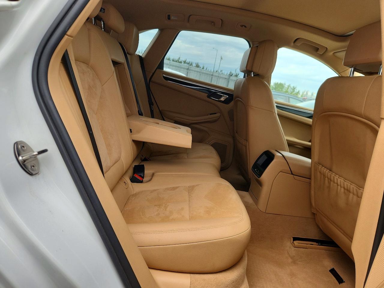 2015 Porsche Macan S - zdjęcie 10