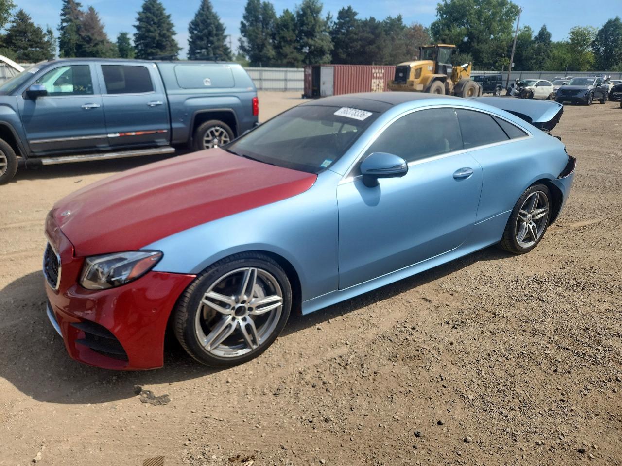 2018 Mercedes-Benz E 400 - zdjęcie główne