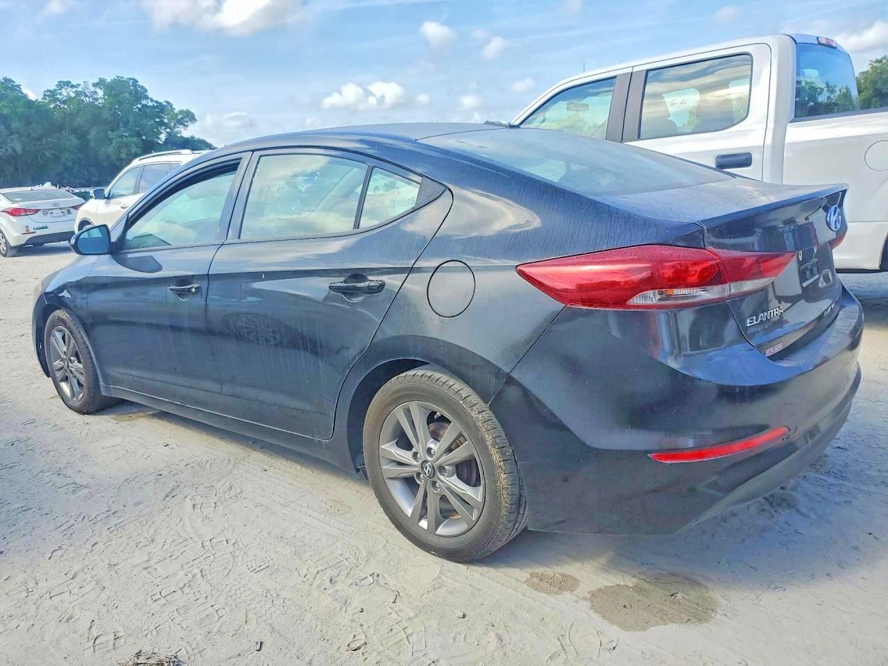 2017 Hyundai Elantra Se - zdjęcie 2