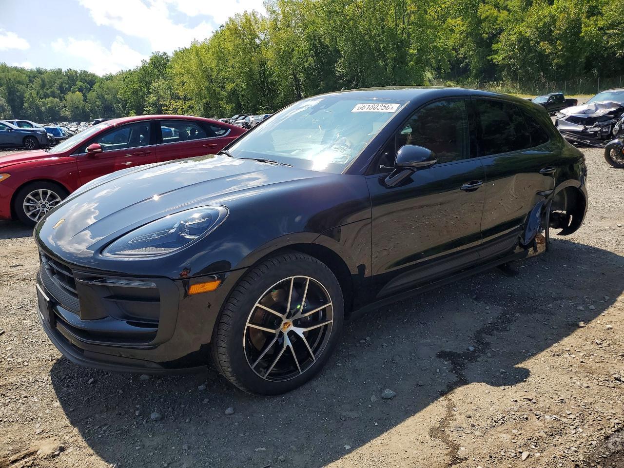 2022 Porsche Macan - zdjęcie główne