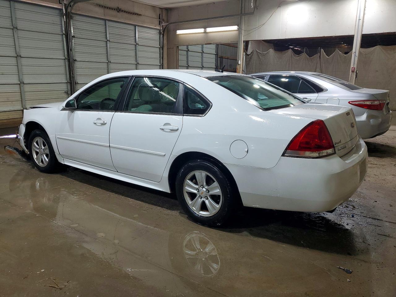 2014 Chevrolet Impala Limited Ls - zdjęcie 2