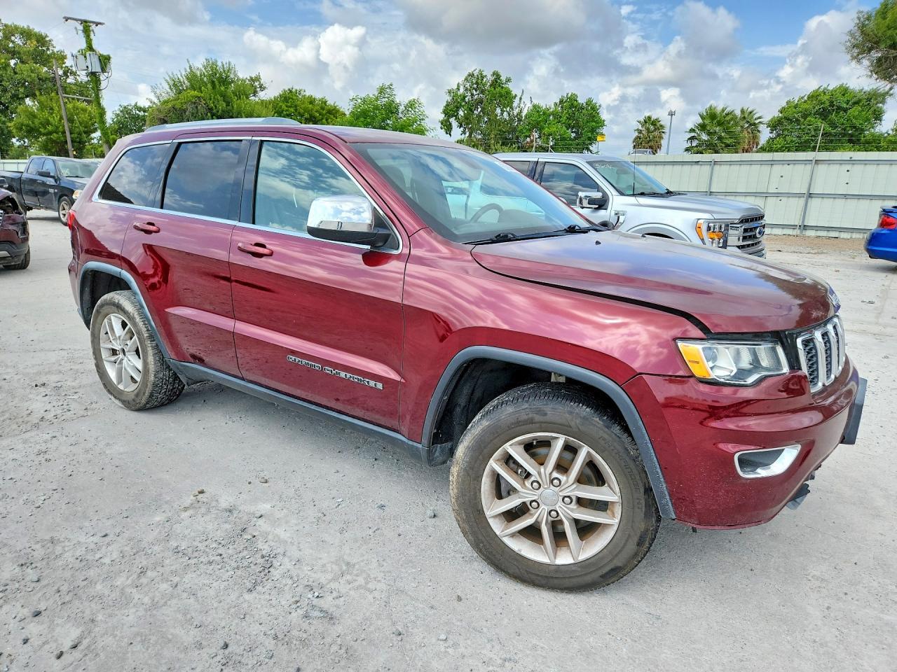 2017 Jeep Grand Cherokee Laredo - zdjęcie 4