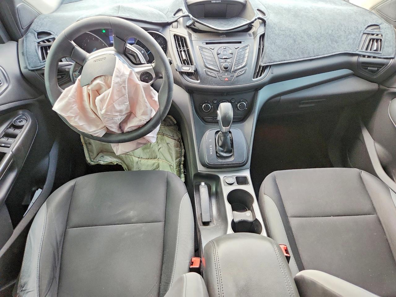 2013 Ford Escape S - zdjęcie 8