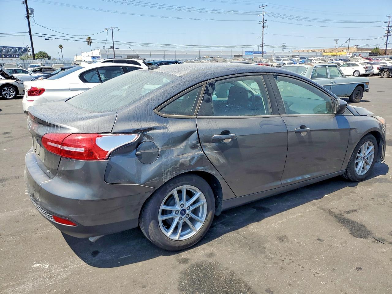 2018 Ford Focus Se - zdjęcie 3
