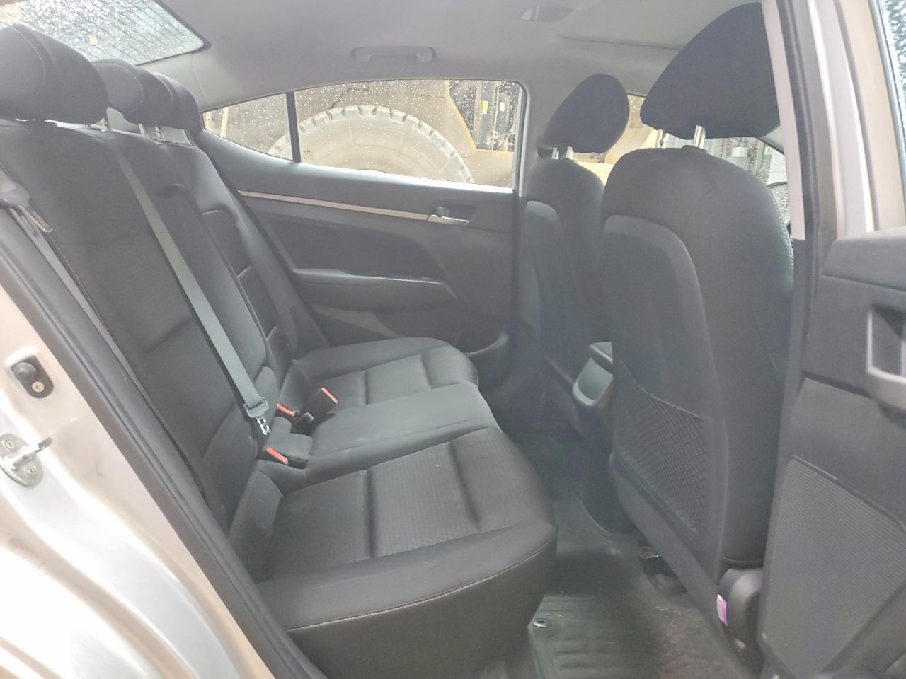 2017 Hyundai Elantra Se - zdjęcie 10