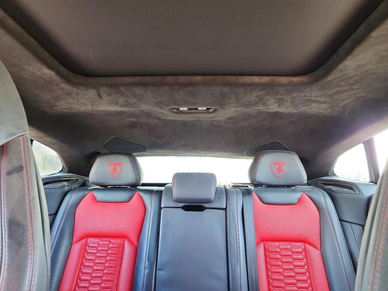 2019 Lamborghini Urus - zdjęcie 10