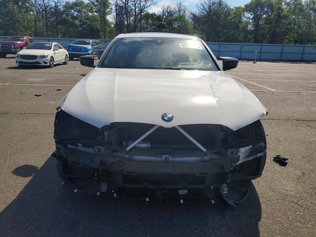 2020 BMW 330I - zdjęcie 5