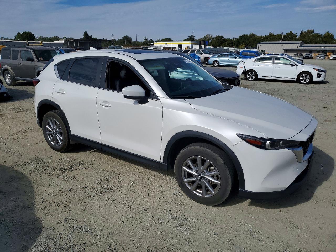 2023 Mazda Cx-5 Preferred - zdjęcie 4