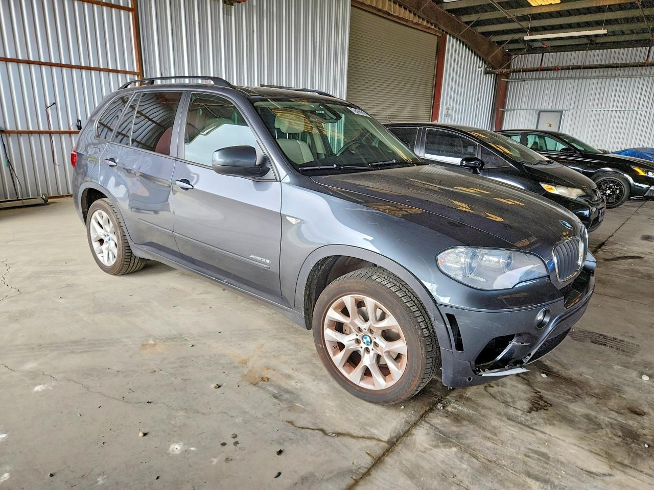 2013 BMW X5 xDrive35I - zdjęcie 4