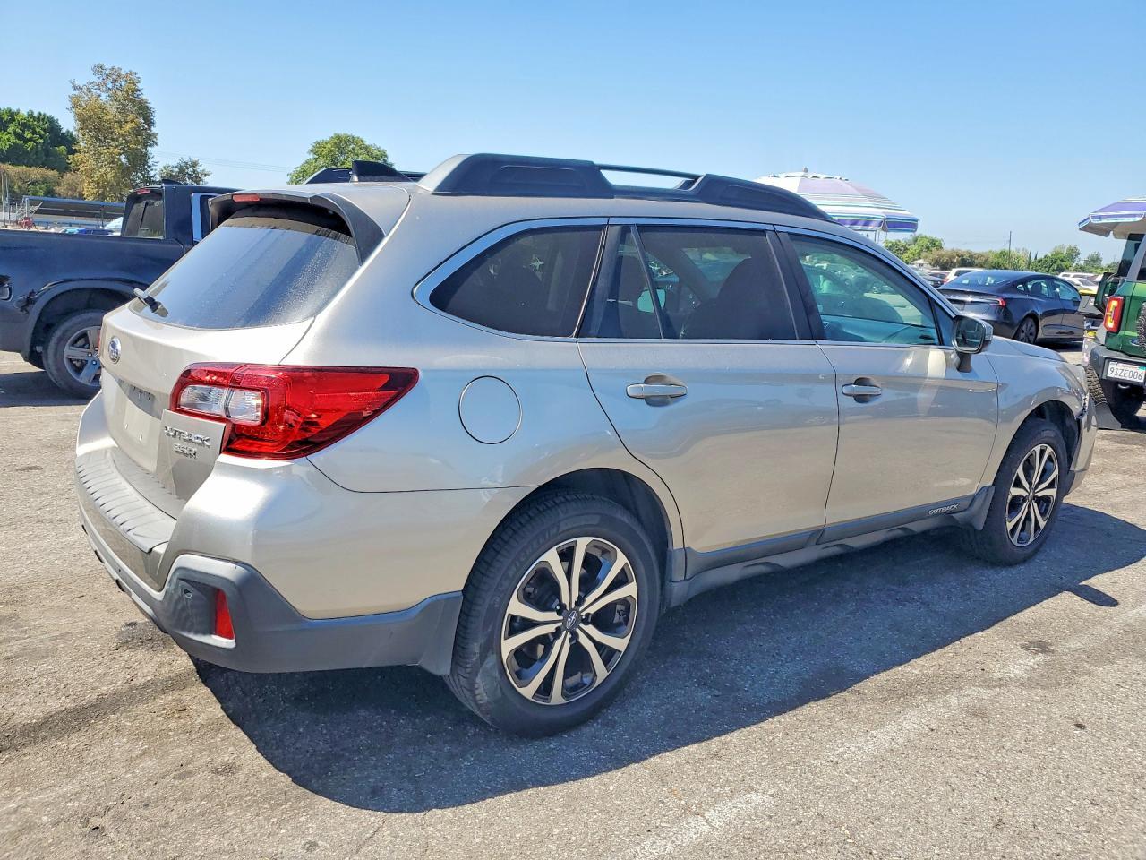 2019 Subaru Outback 3.6R Limited - zdjęcie 3