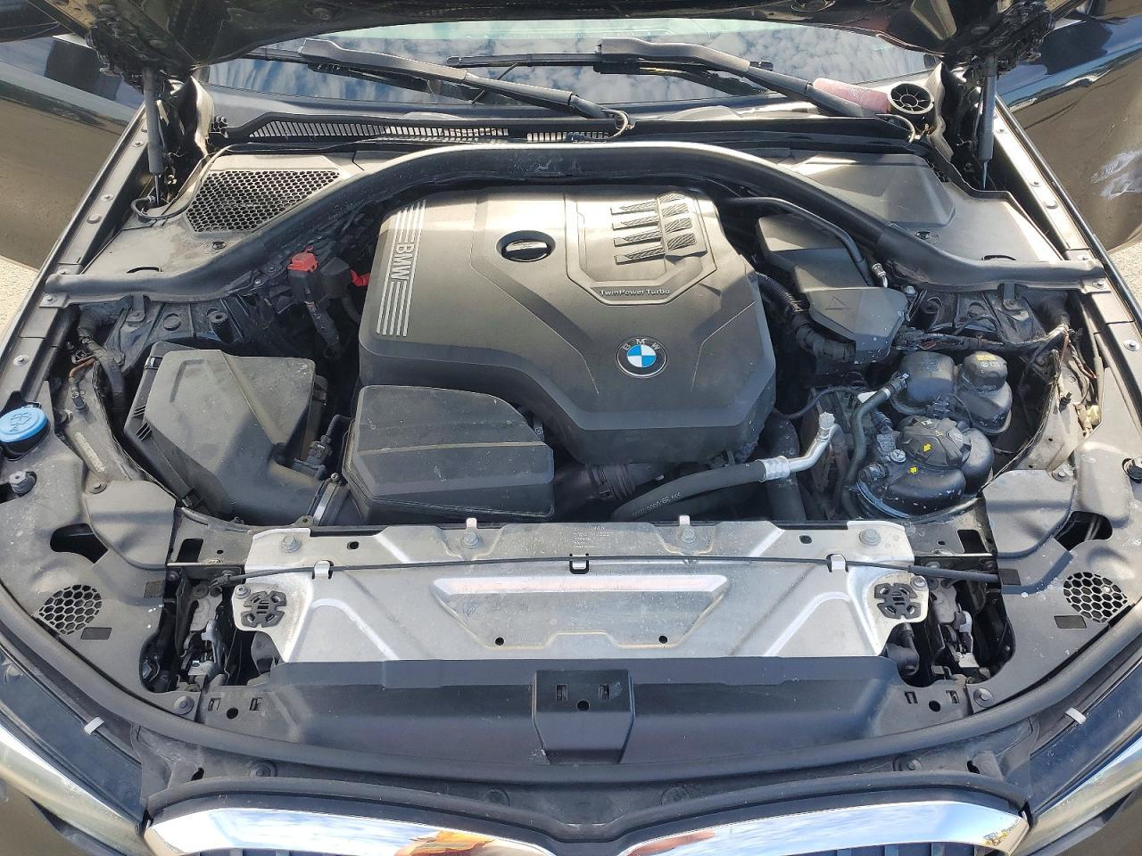 2019 BMW 330I - zdjęcie 11