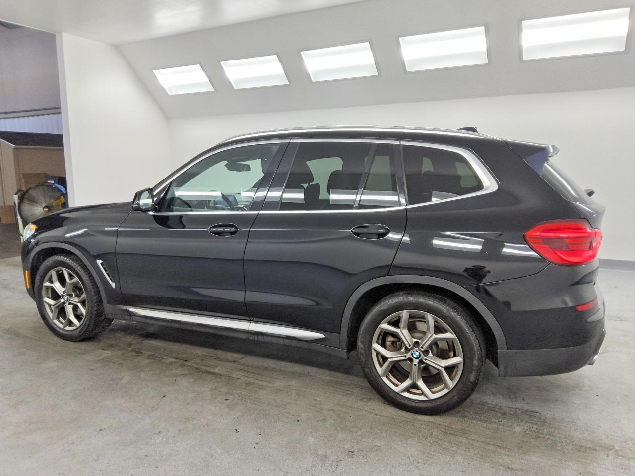 2021 BMW X3 Sdrive30I - zdjęcie 2