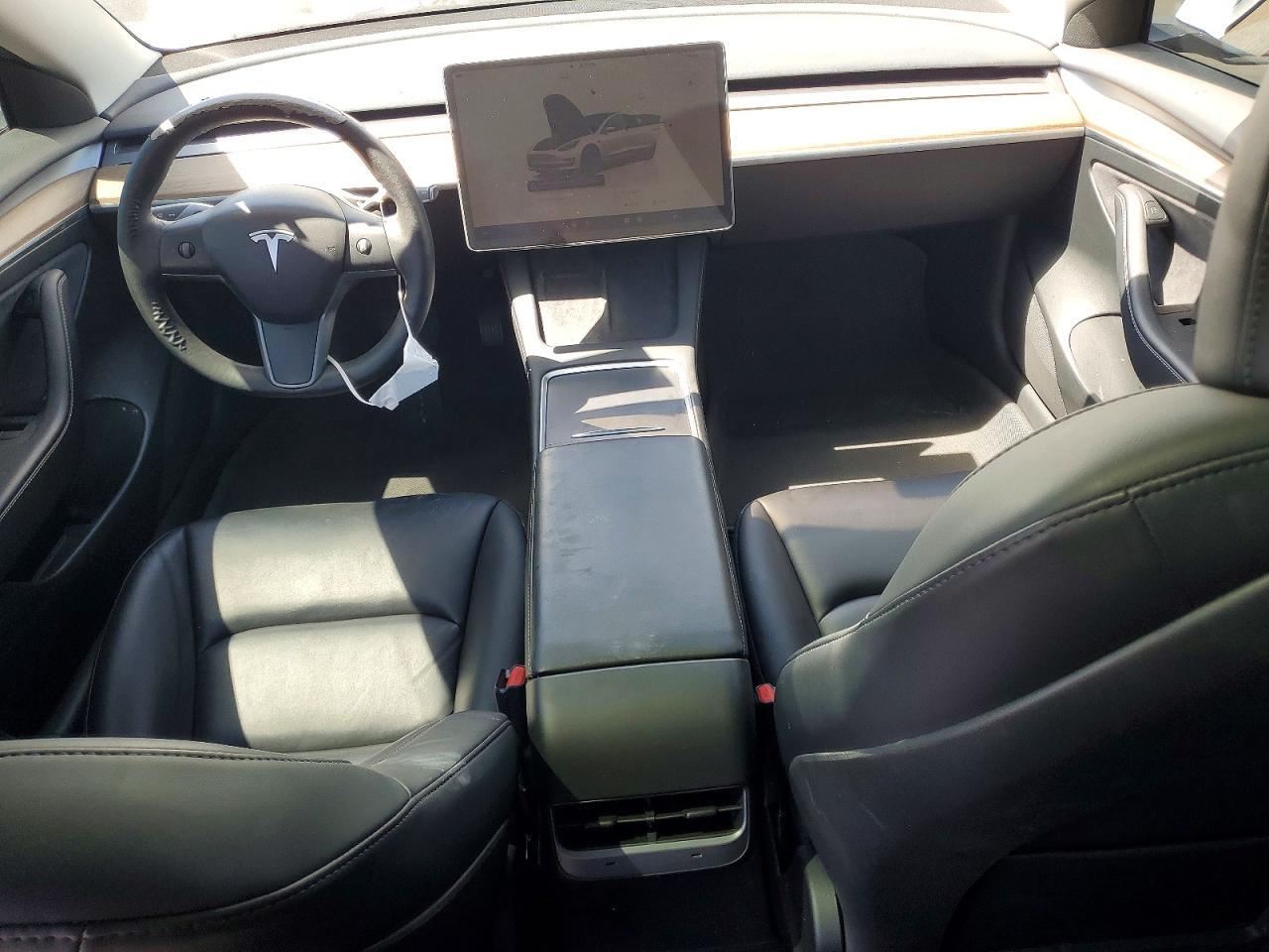 2023 Tesla Model 3 - zdjęcie 8