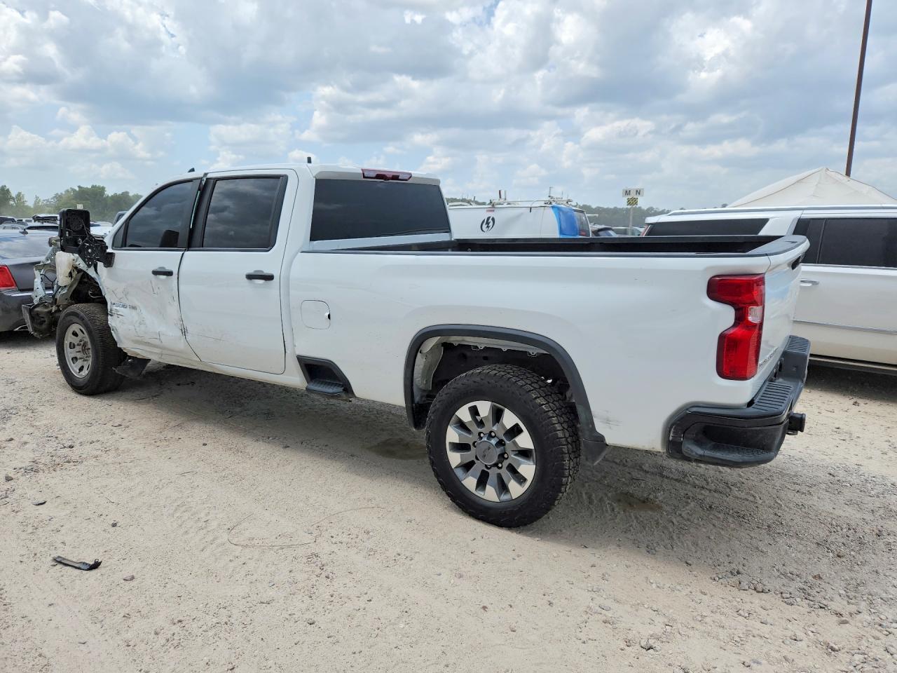 2025 Chevrolet Silverado K2500 Custom - zdjęcie 2