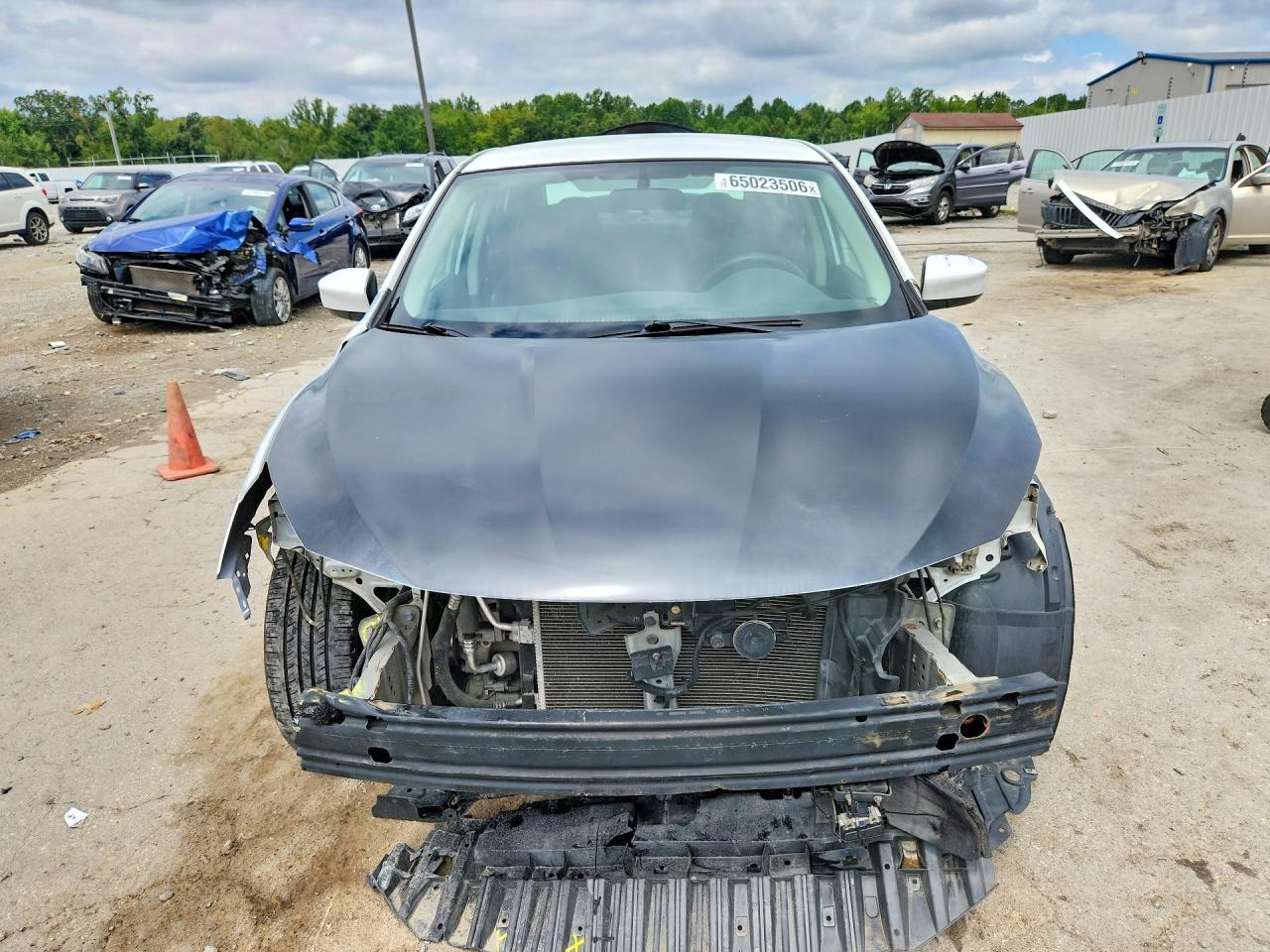 2019 Nissan Sentra S - zdjęcie 5