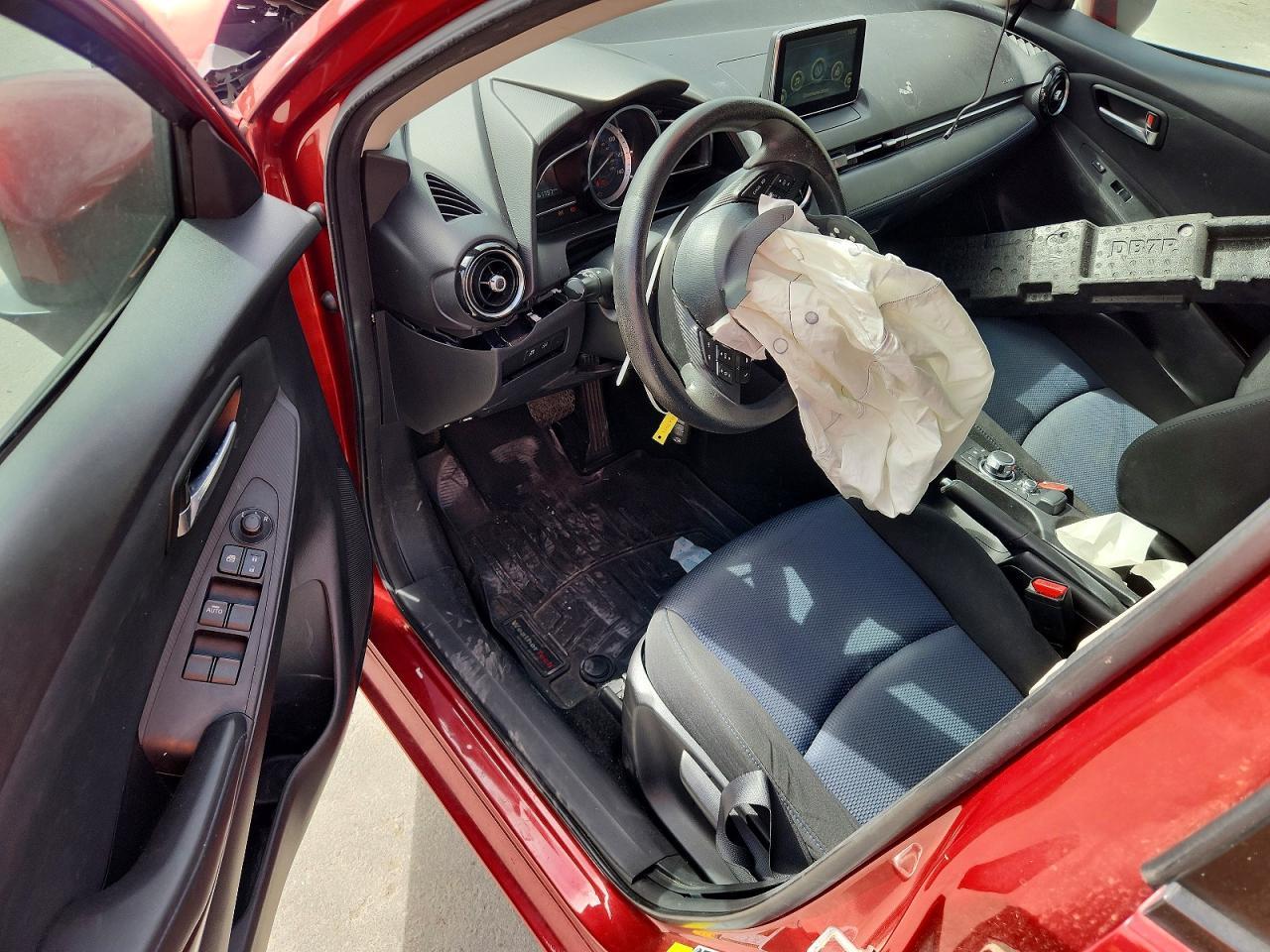 2018 Toyota Yaris Ia Base - zdjęcie 8