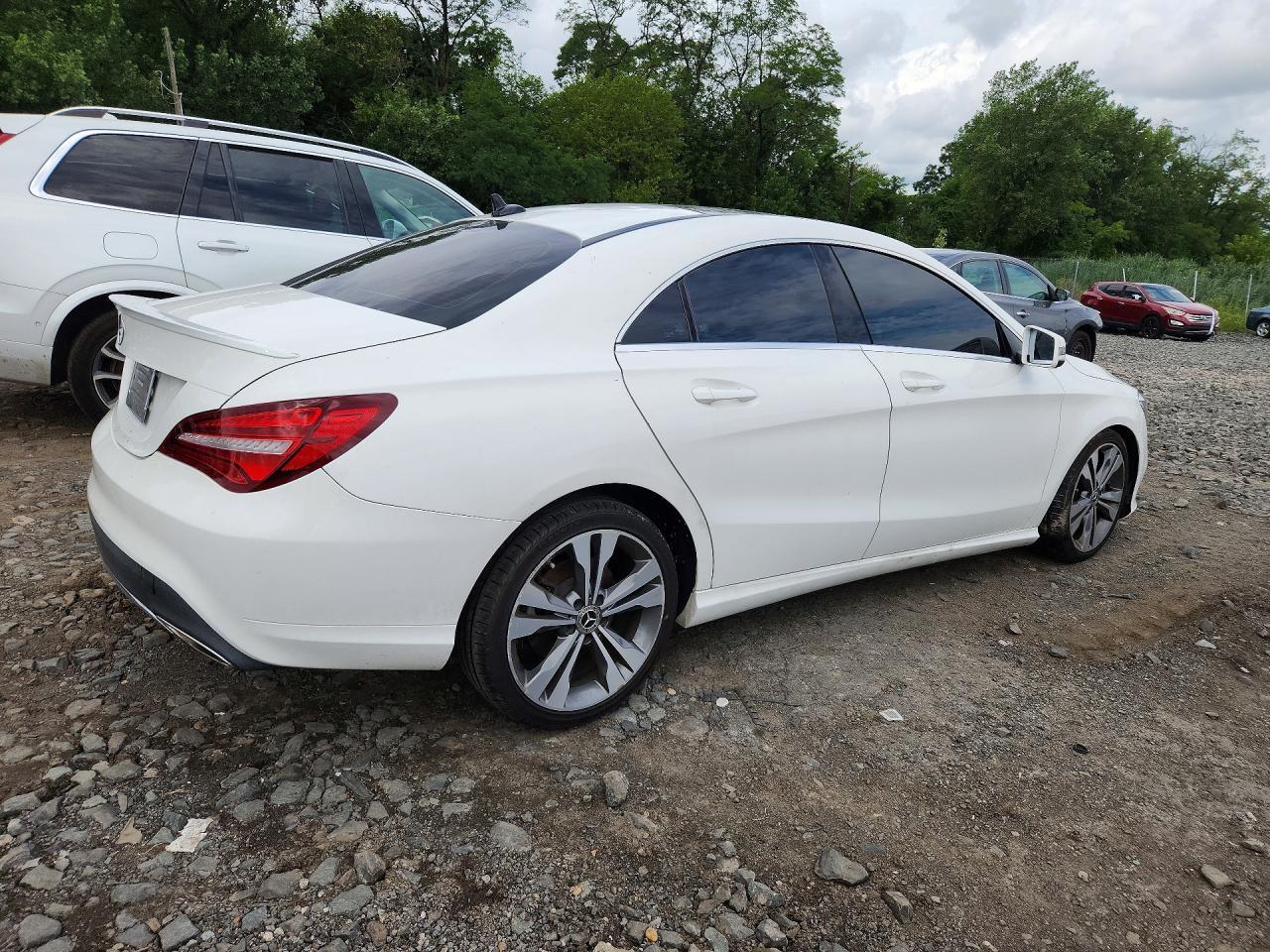 2019 Mercedes-Benz Cla 250 - zdjęcie 3