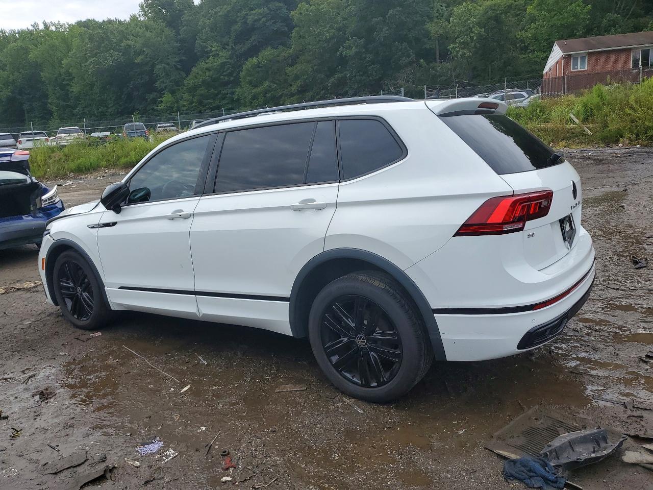 2022 Volkswagen Tiguan Se R-Line Black - zdjęcie 2