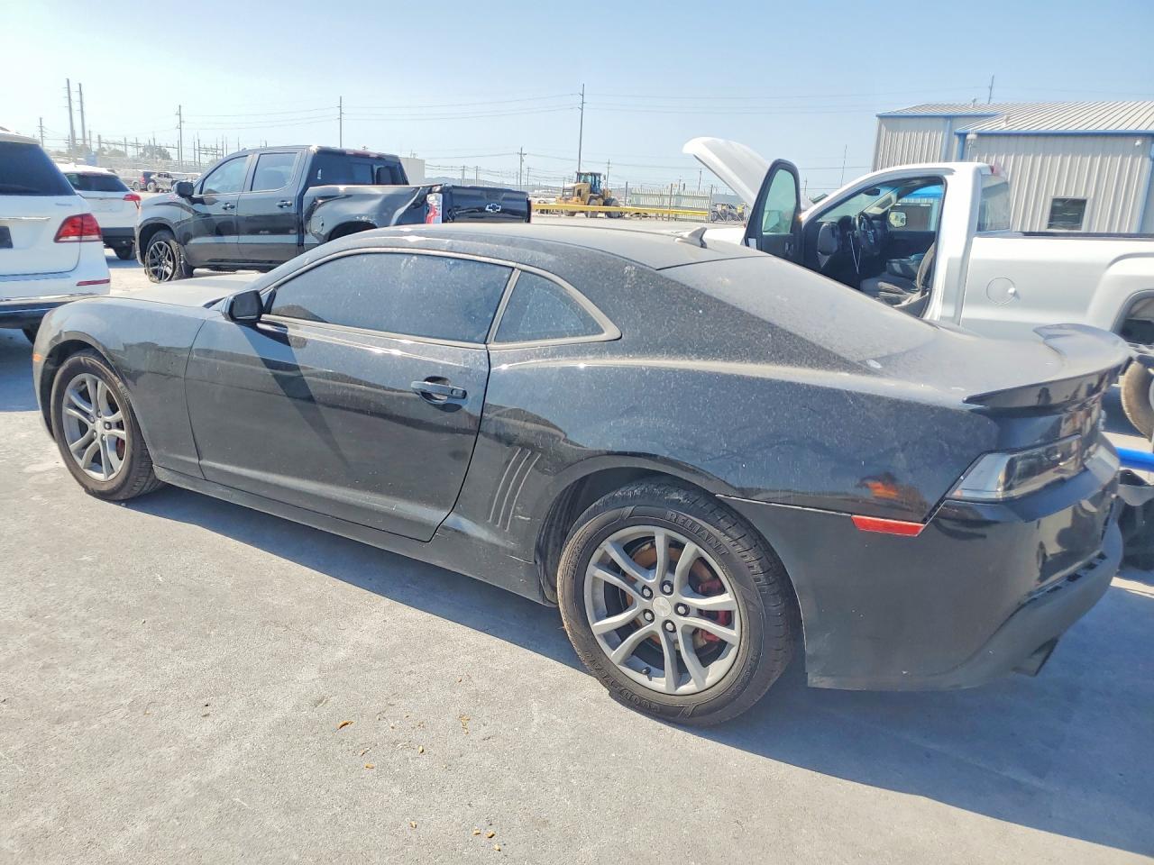 2015 Chevrolet Camaro Ls - zdjęcie 2