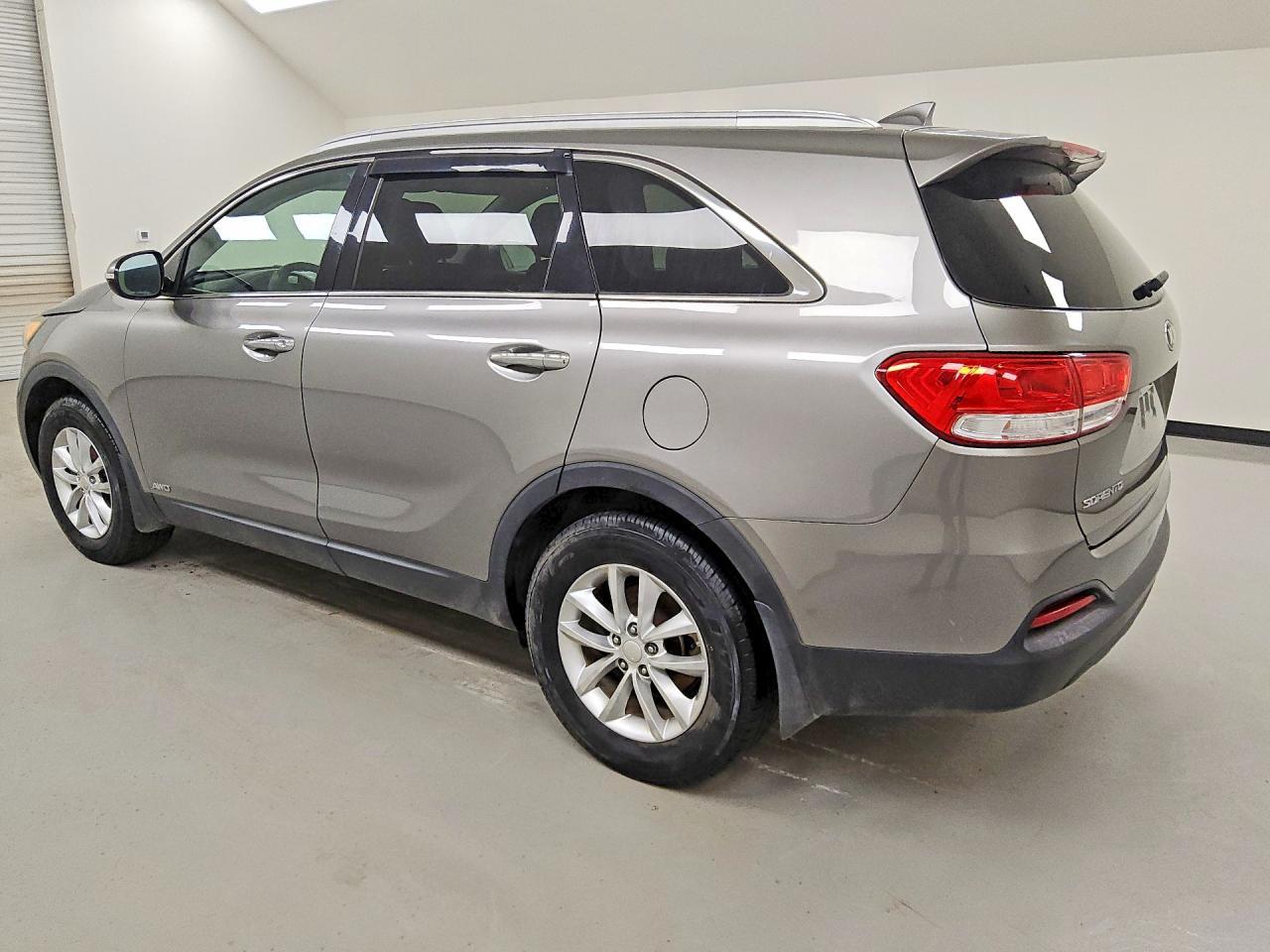 2016 Kia Sorento Lx - zdjęcie 2
