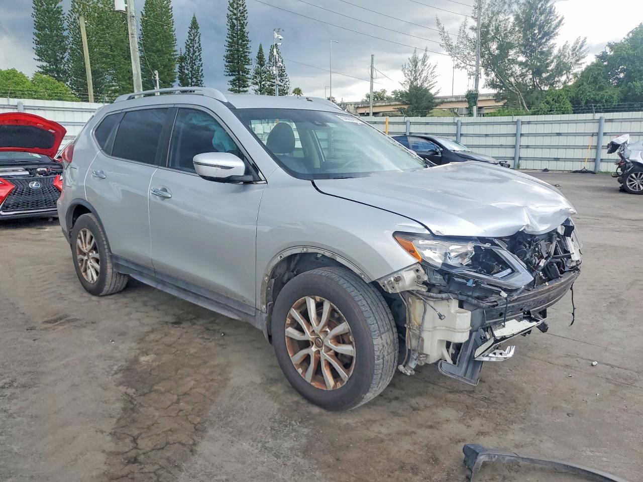 2019 Nissan Rogue Sv - zdjęcie 4