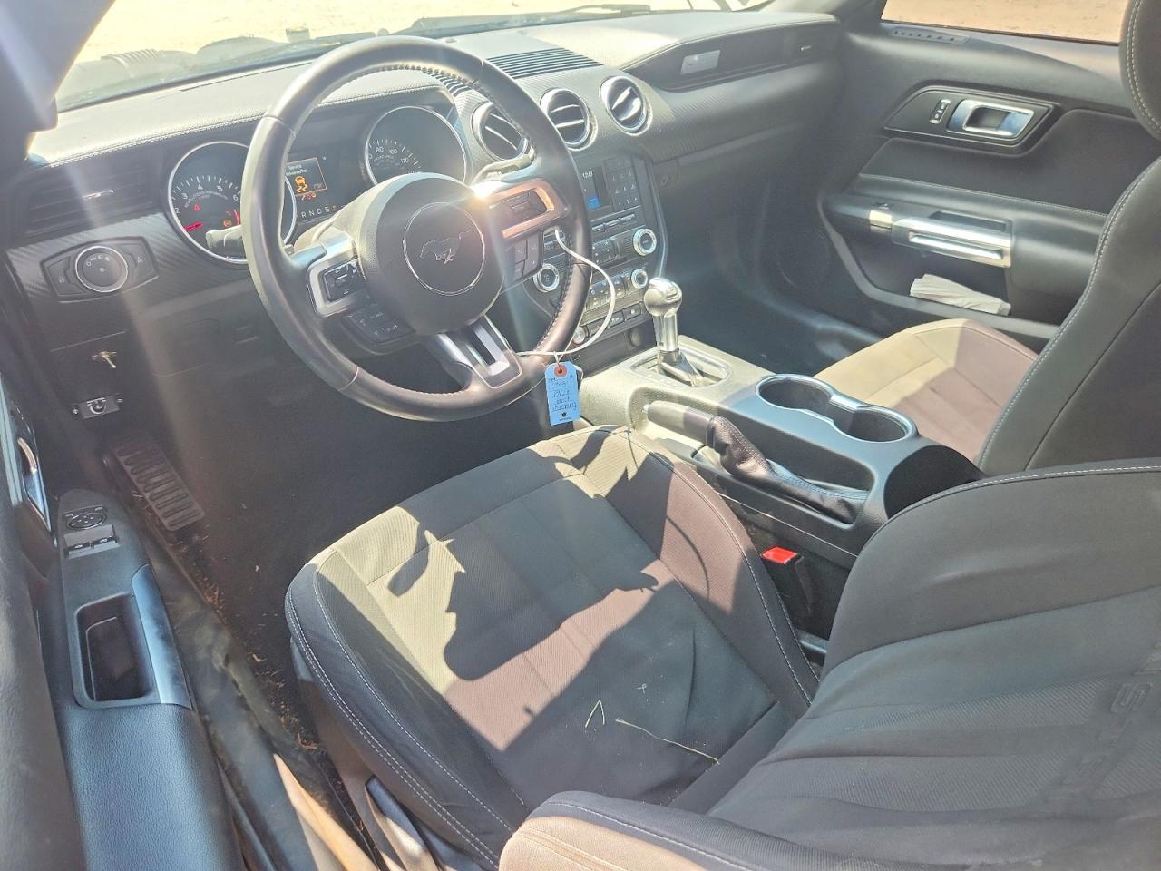 2018 Ford Mustang - zdjęcie 8