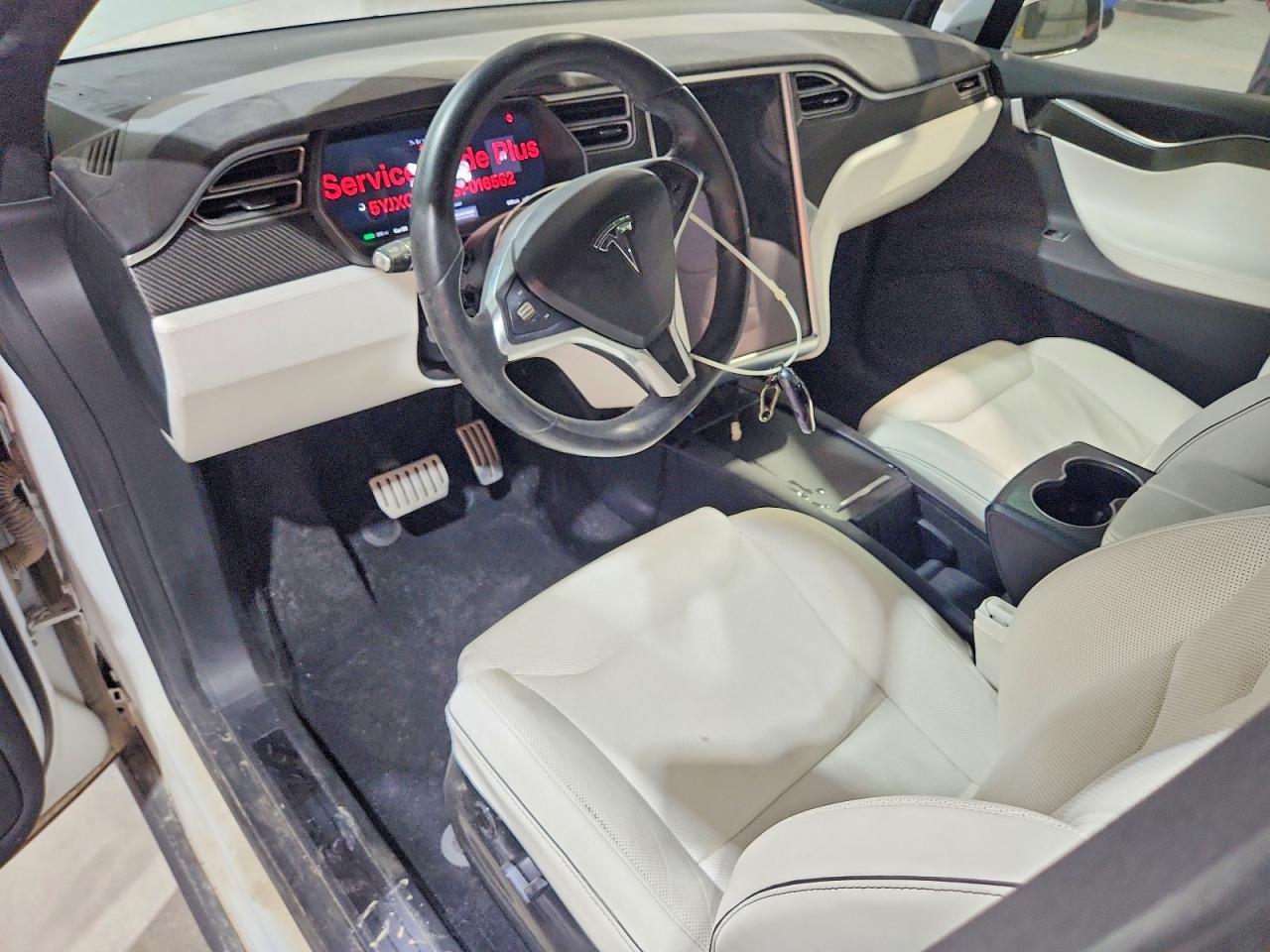 2016 Tesla Model X - zdjęcie 8