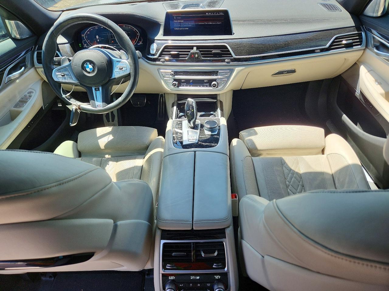 2022 BMW Seria 7 750i - zdjęcie 8