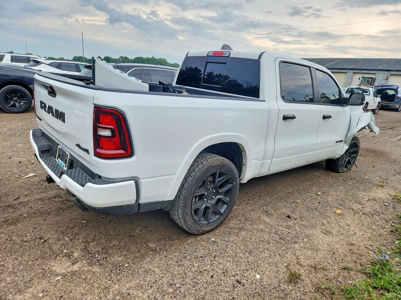 2025 Ram 1500 Laramie - zdjęcie 3