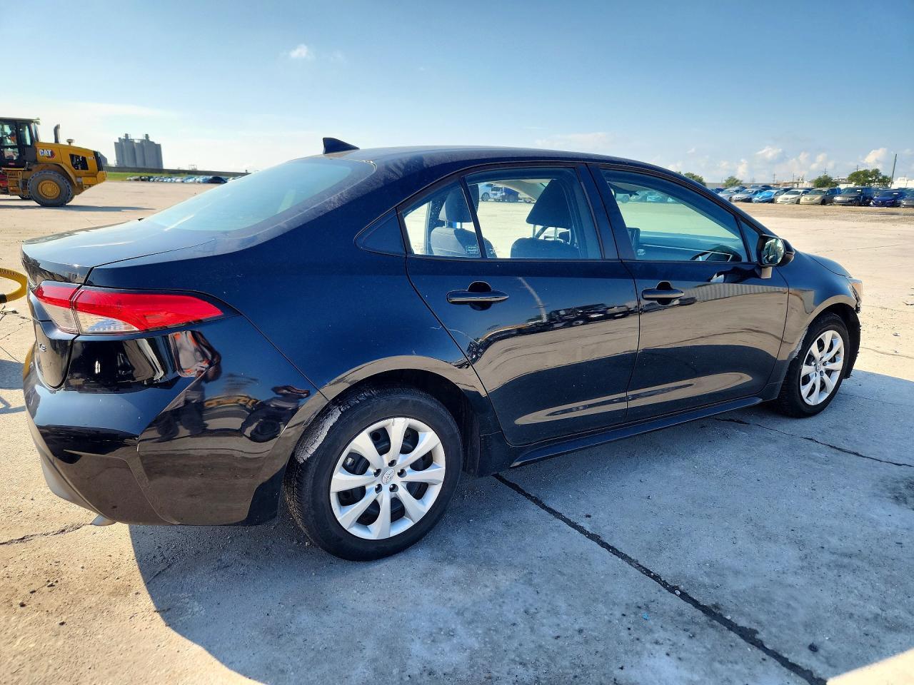 2023 Toyota Corolla Le - zdjęcie 3