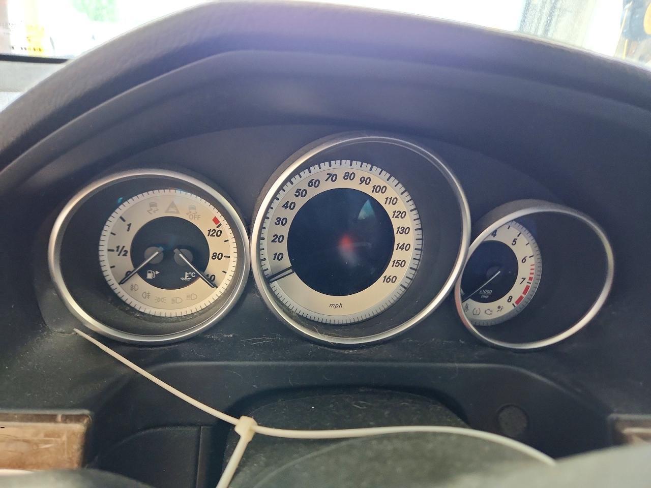 2014 Mercedes-Benz E 550 4Matic - zdjęcie 9