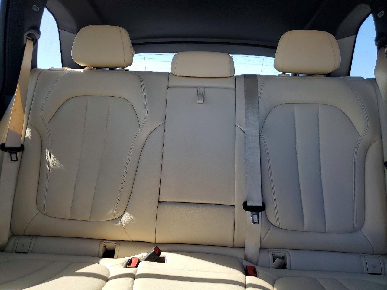 2019 BMW X5 xDrive40I - zdjęcie 10