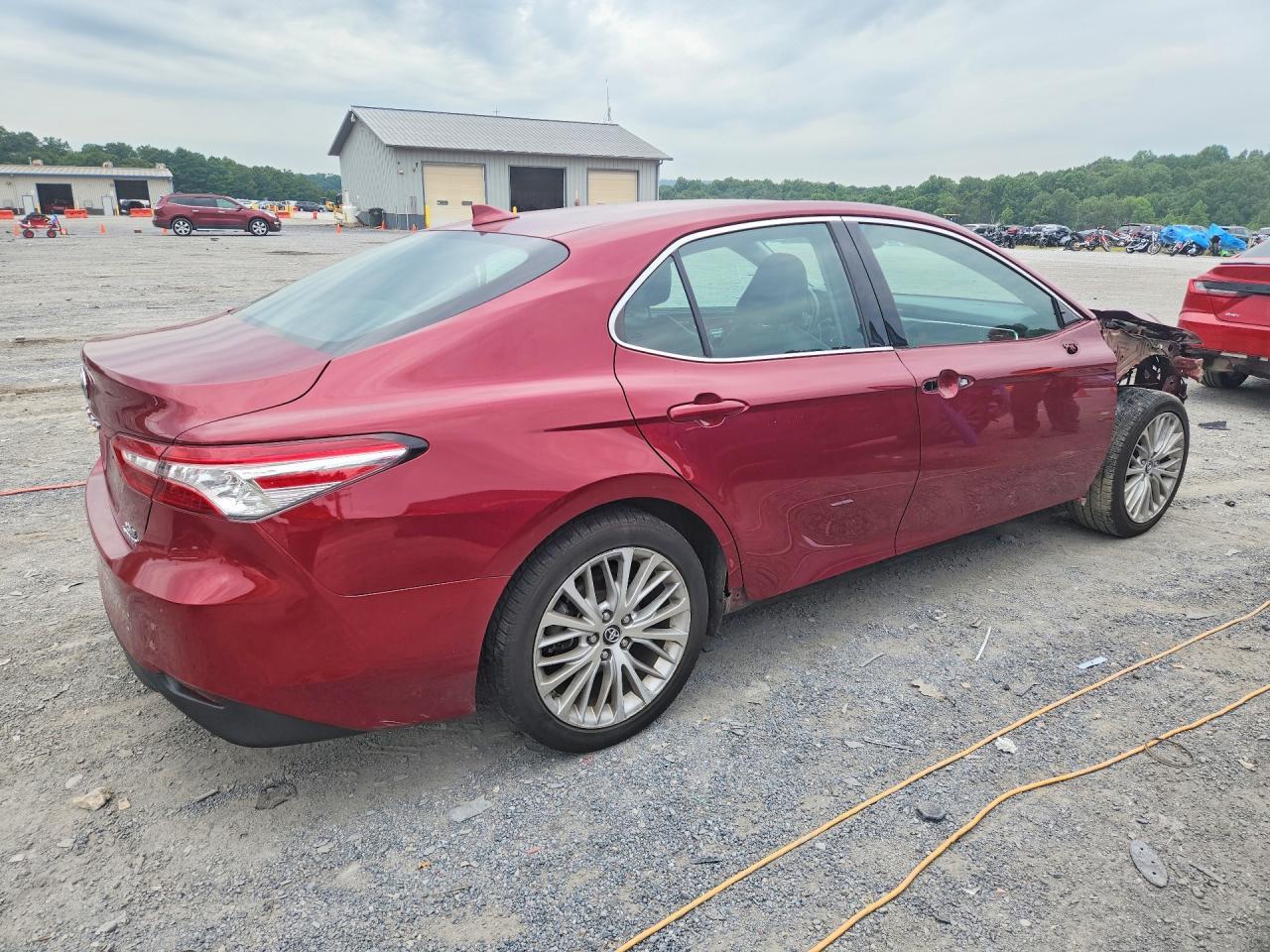 2018 Toyota Camry Hybrid Xle - zdjęcie 3