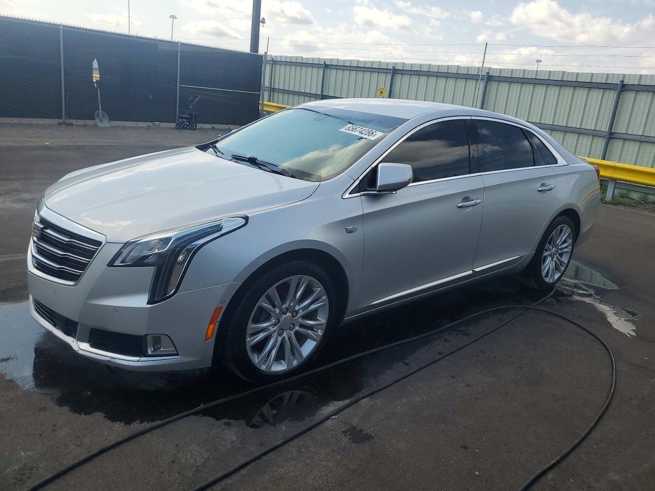 2019 Cadillac Xts Luxury - zdjęcie główne