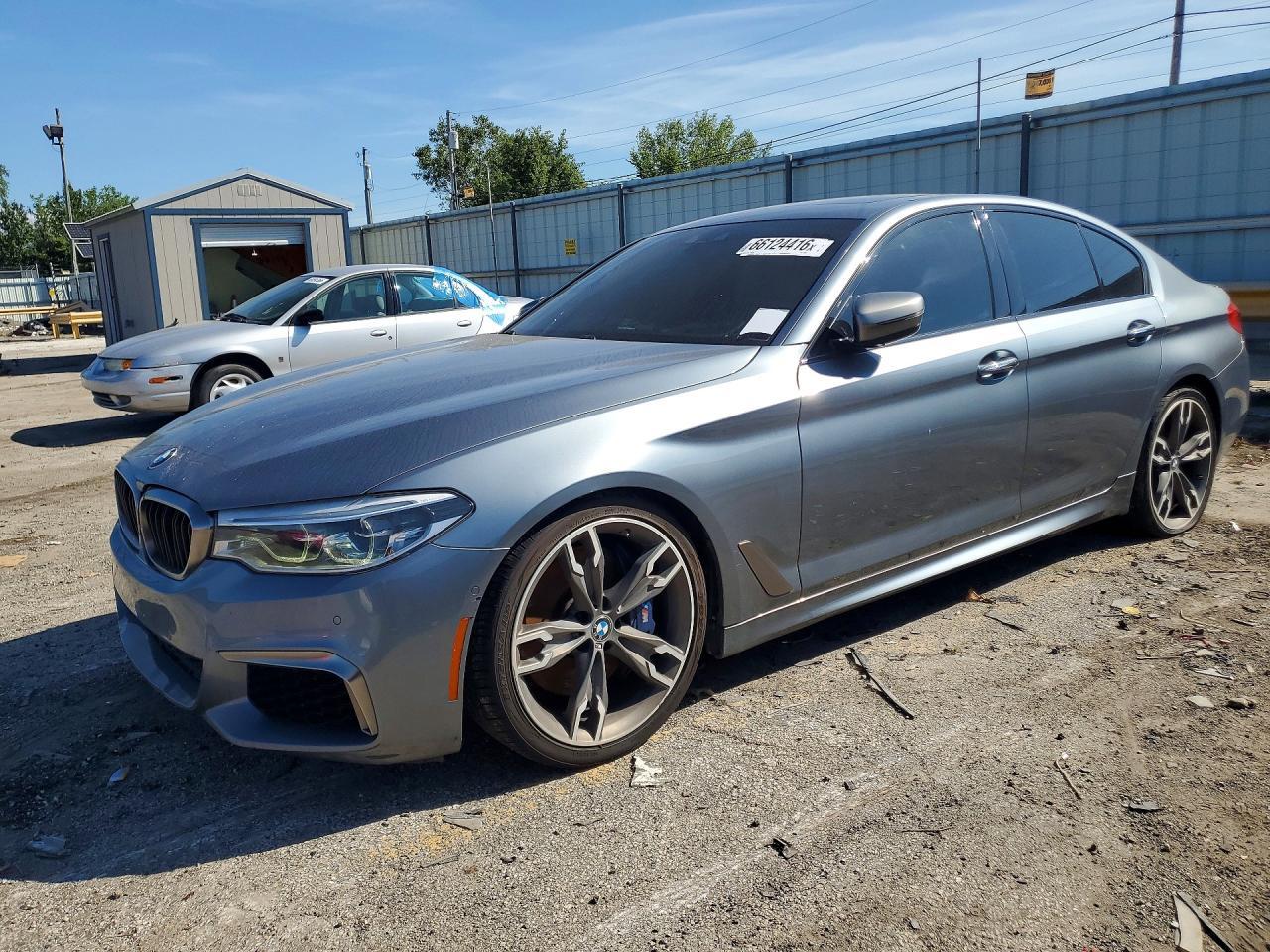 2018 BMW M550Xi - zdjęcie główne