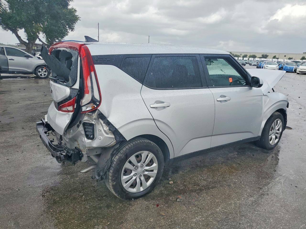 2020 Kia Soul Lx - zdjęcie 3