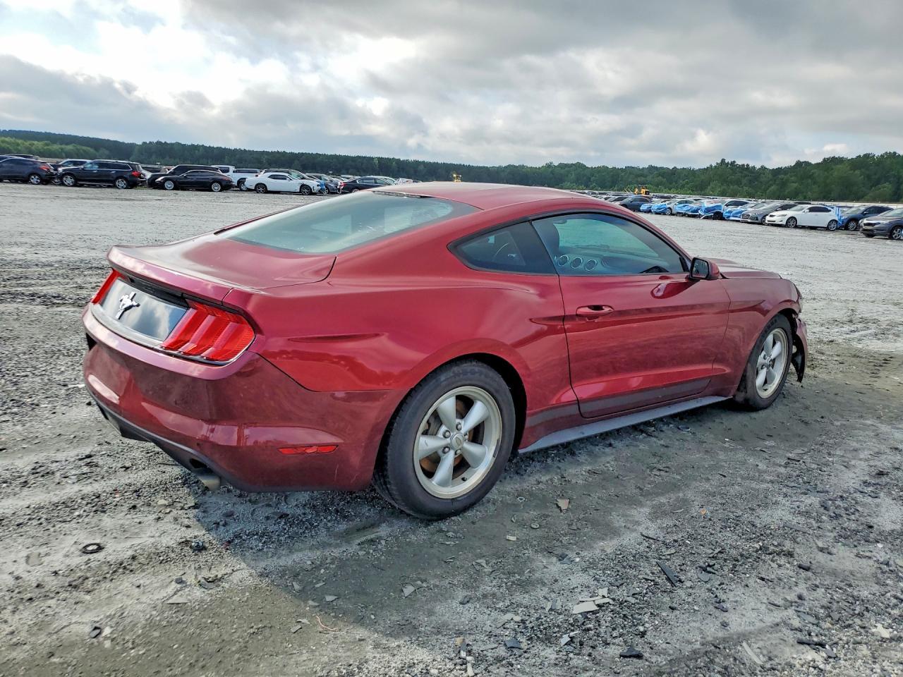 2016 Ford Mustang - zdjęcie 3