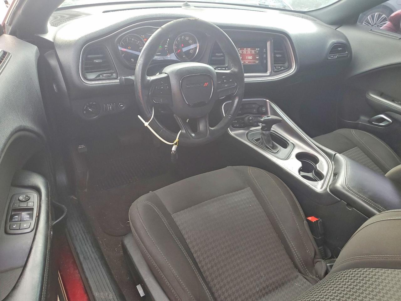 2017 Dodge Challenger Sxt - zdjęcie 8