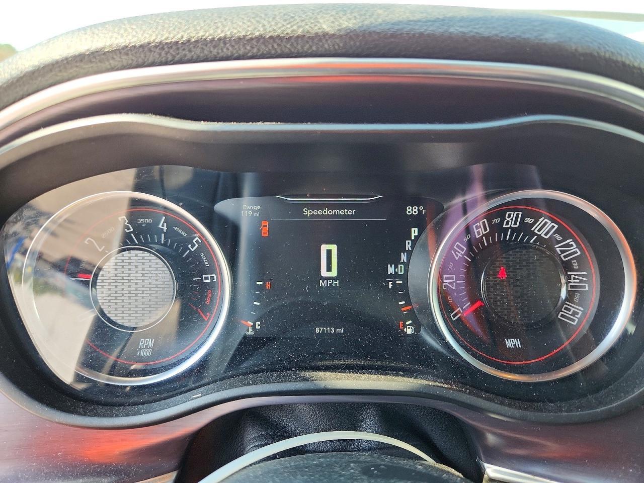 2017 Dodge Challenger Sxt - zdjęcie 9