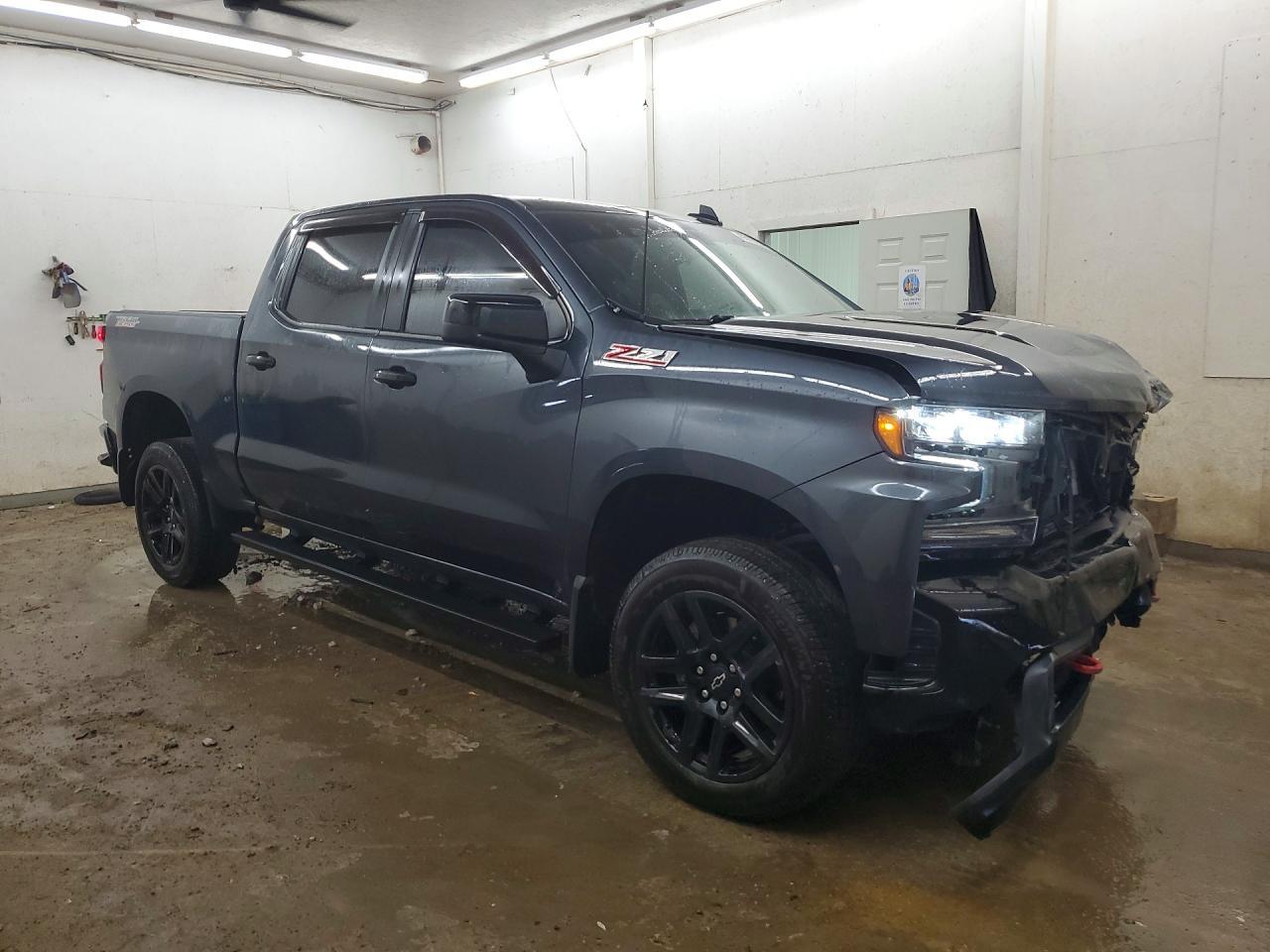 2021 Chevrolet Silverado K1500 Lt Trail Boss - zdjęcie 4
