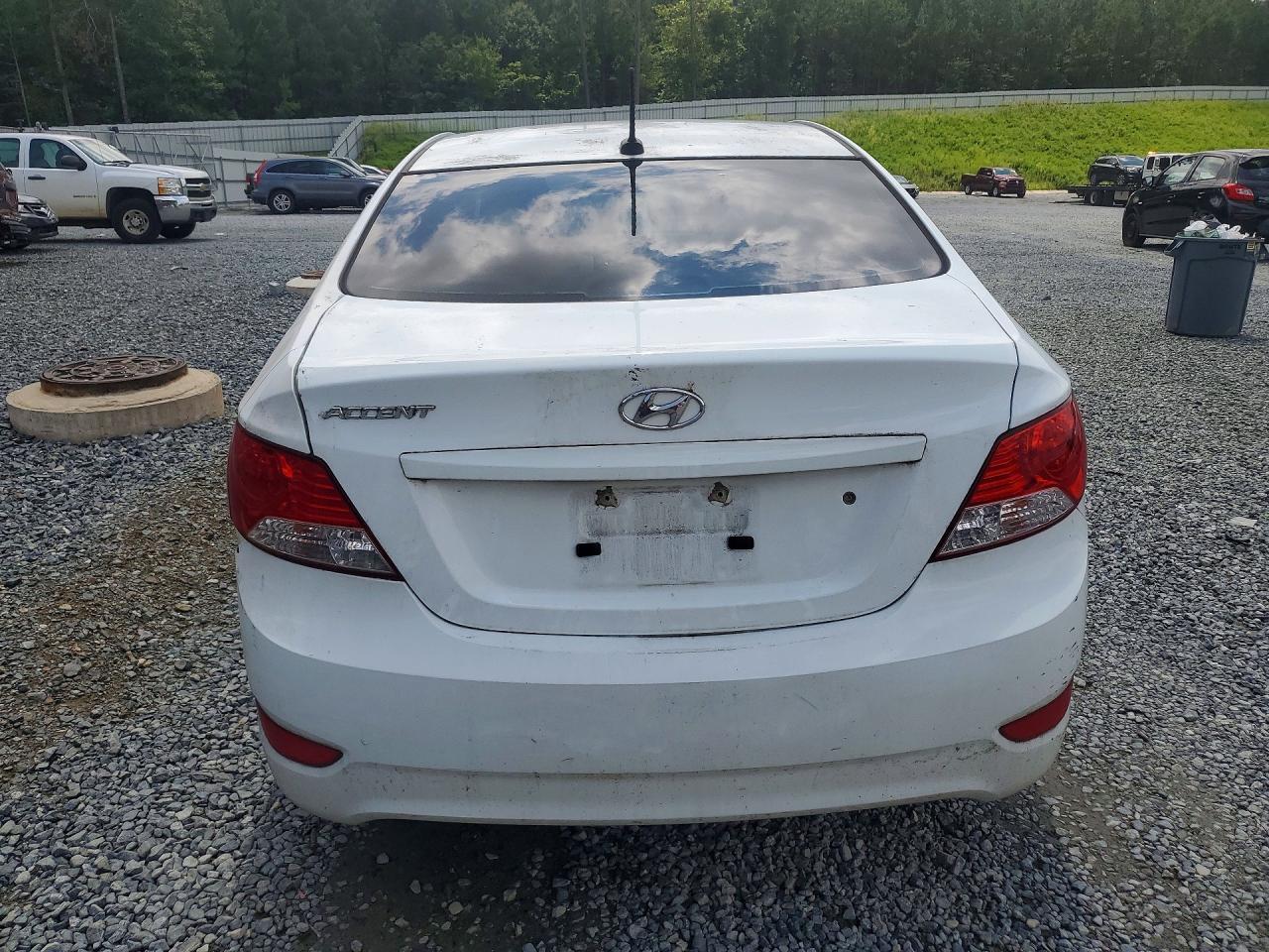 2013 Hyundai Accent Gls - zdjęcie 6