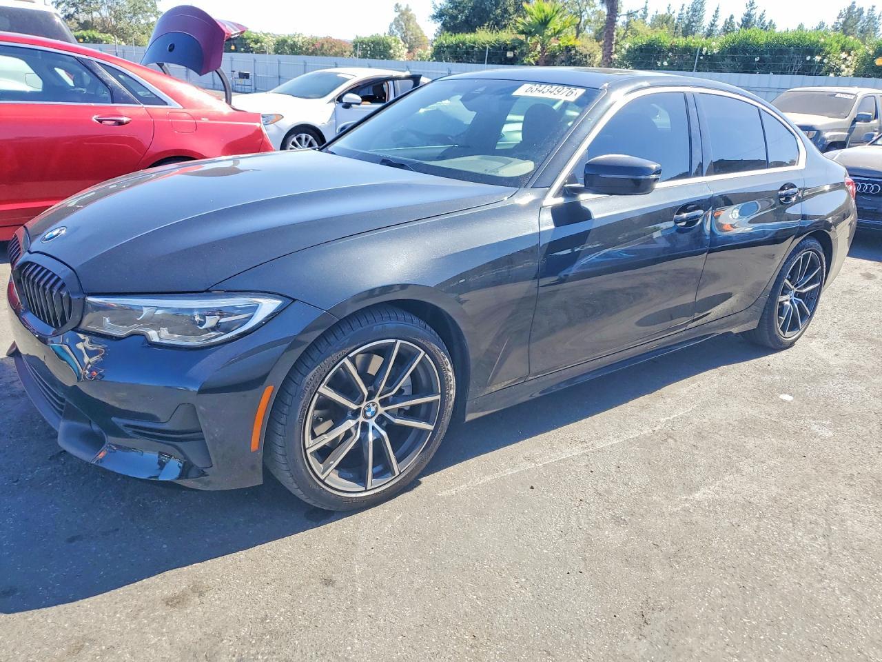 2020 BMW 330I - zdjęcie główne