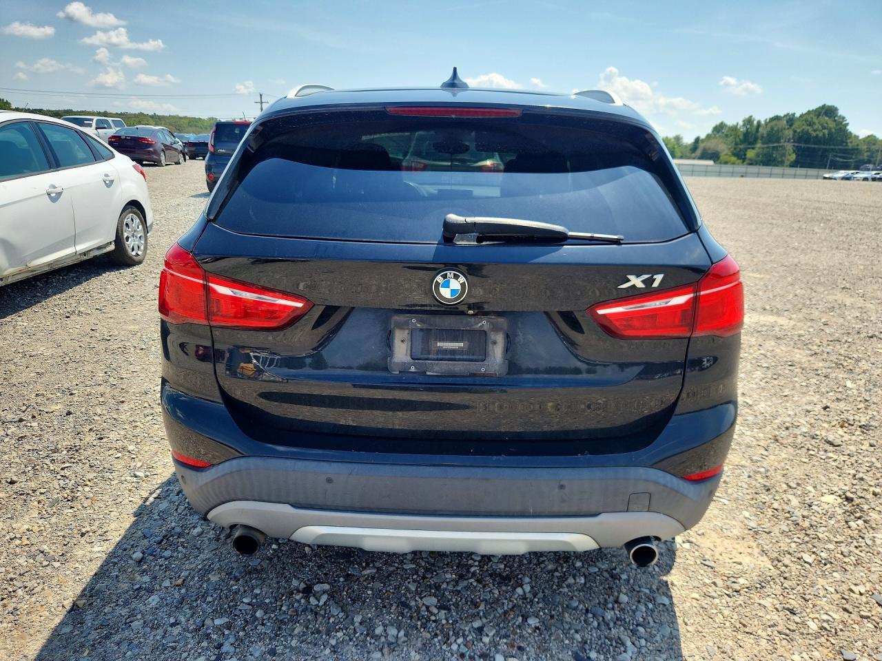 2017 BMW X1 xDrive28I - zdjęcie 6