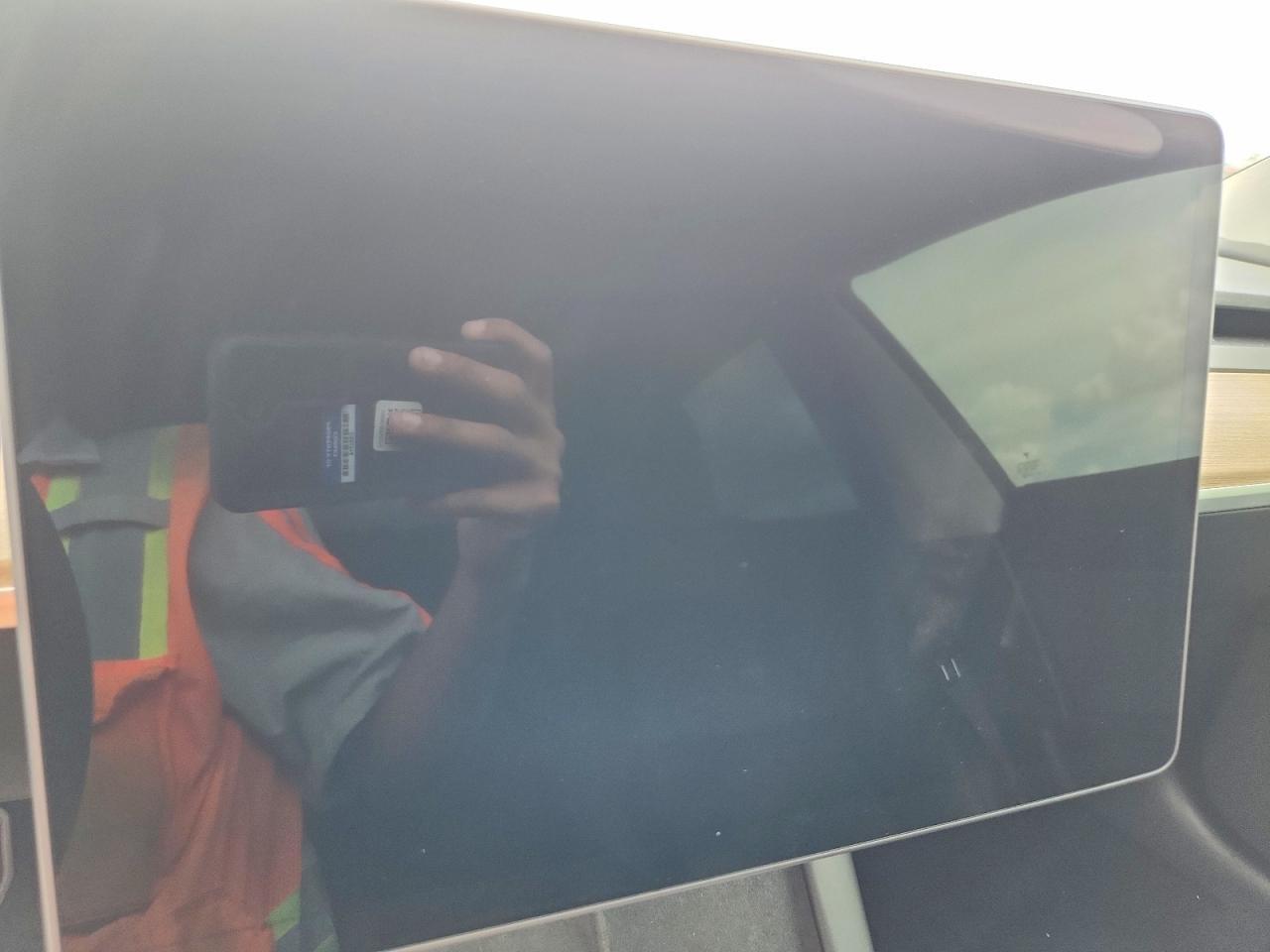 2023 Tesla Model 3 - zdjęcie 9